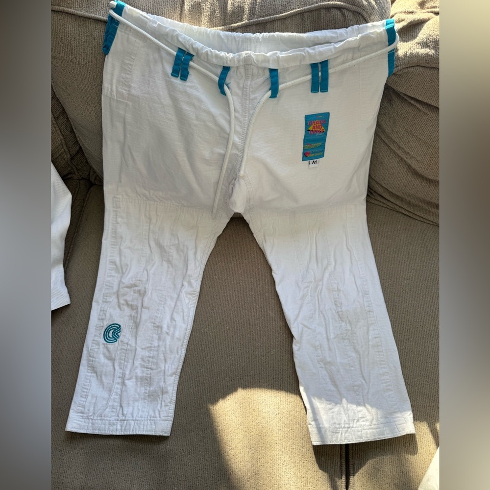 Chaos and Order White Jiu-Jitsu Gi - Picture 4 of 7